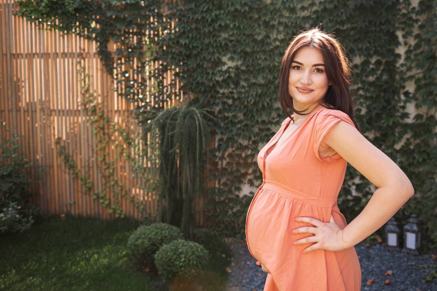 MATERNITY MAXI DRESSES: THE PERFECT BLEND OF COMFORT AND GLAMOUR