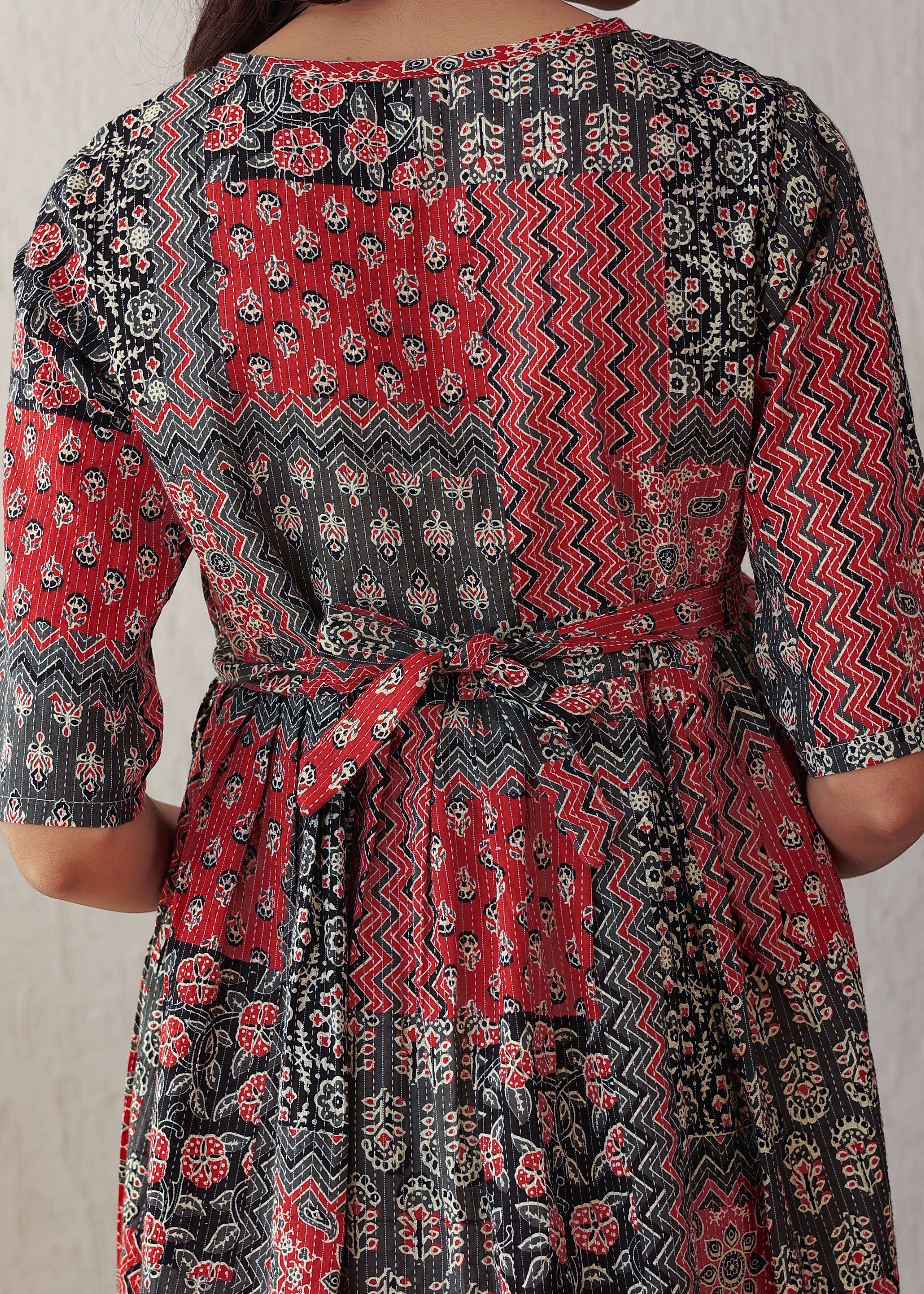 Plus size Black and Red Cotton Kantha Printed Nursing Gown