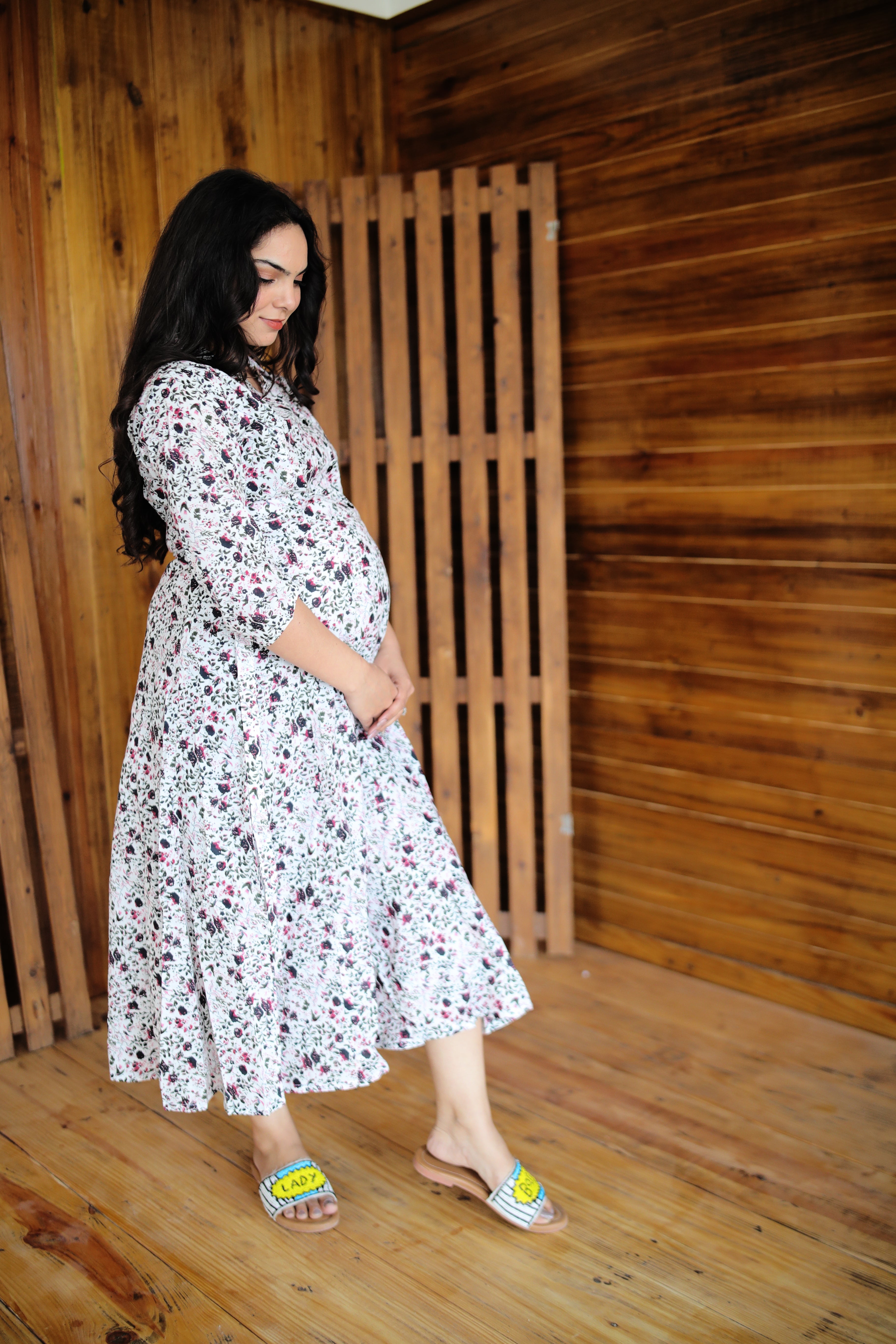 White Cotton Floral Maternity Dress With Twin Zipper
